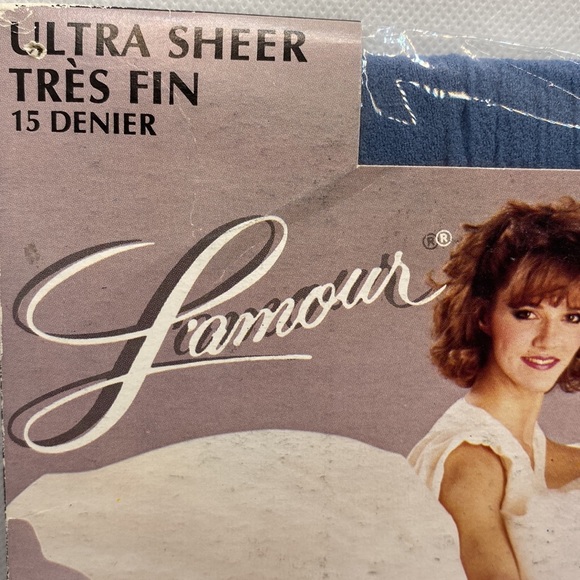 L’amour Ultra Sheer Pantyhose Nylons Wedgewood Blue 125-150 lbs Vintage - Picture 2 of 9